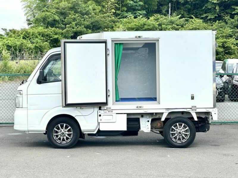 CARRY TRUCK