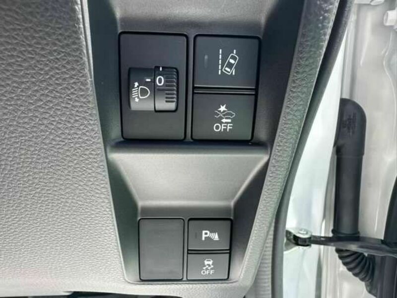 N-VAN