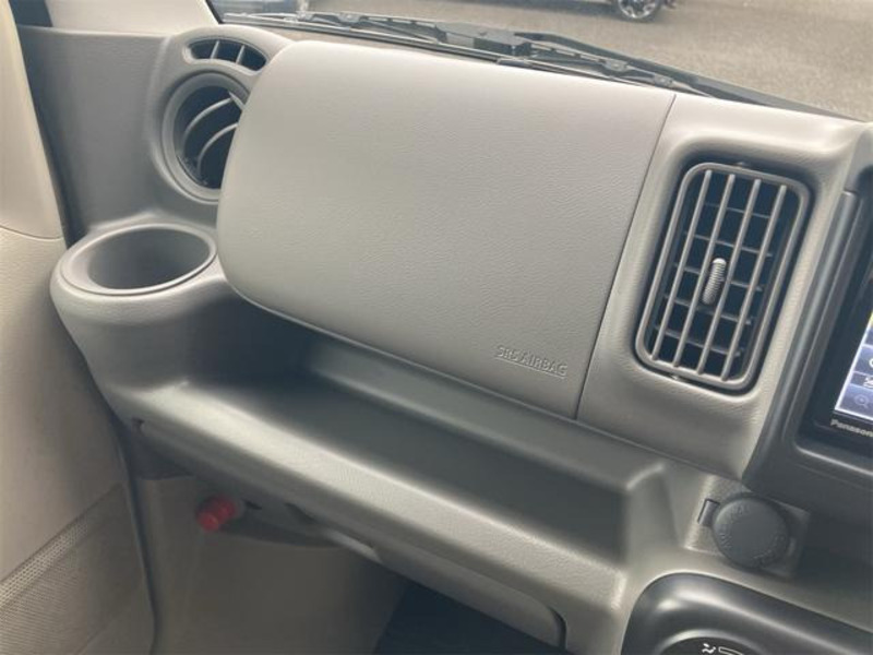 MINICAB VAN