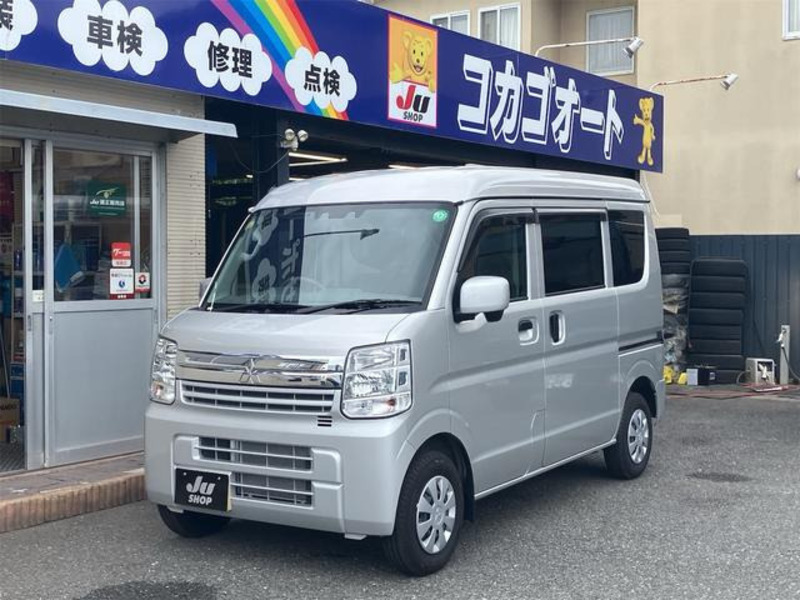MITSUBISHI MINICAB VAN