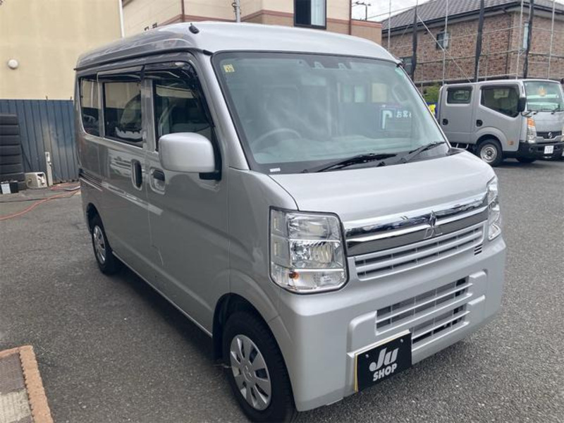 MINICAB VAN