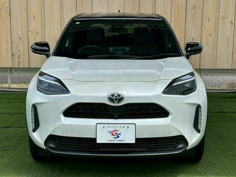 YARIS CROSS