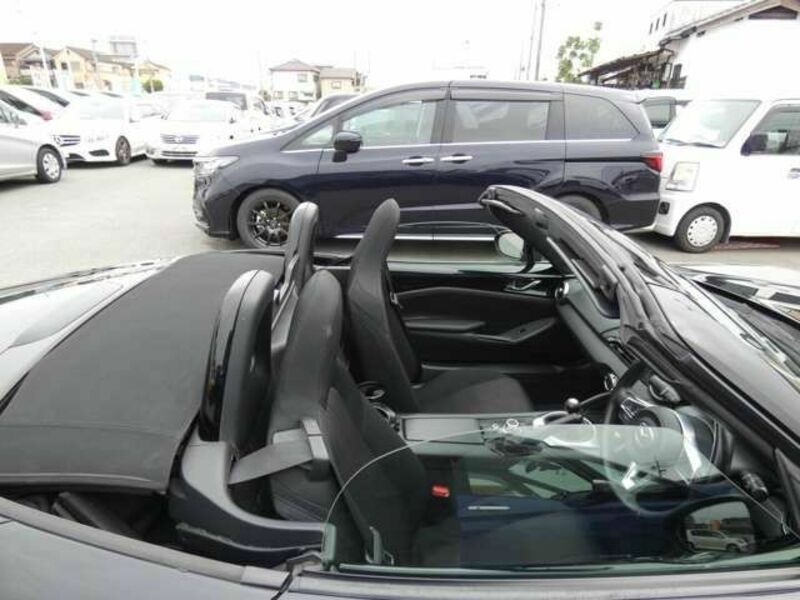 ROADSTER