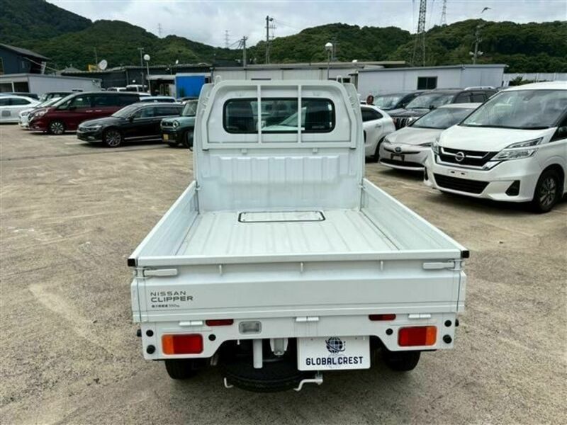 CLIPPER TRUCK