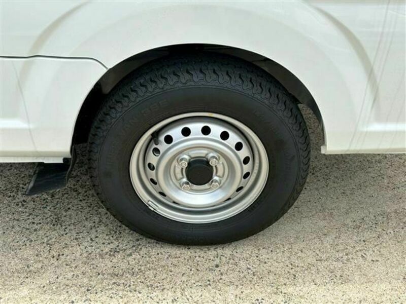 CLIPPER TRUCK