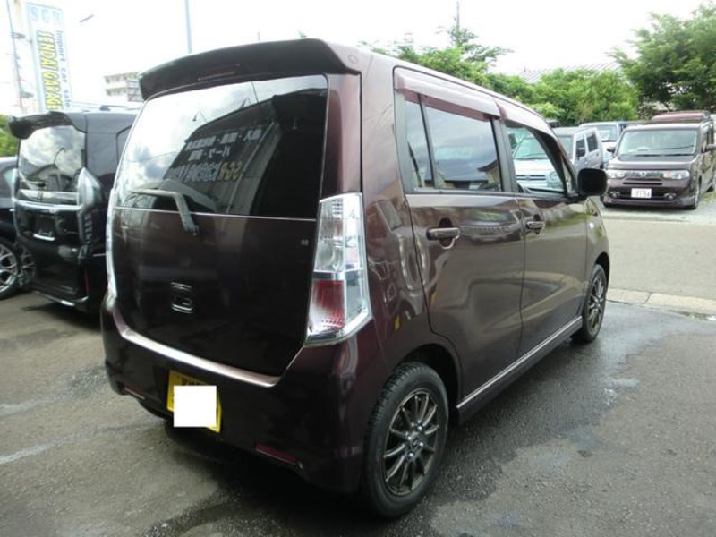 WAGON R