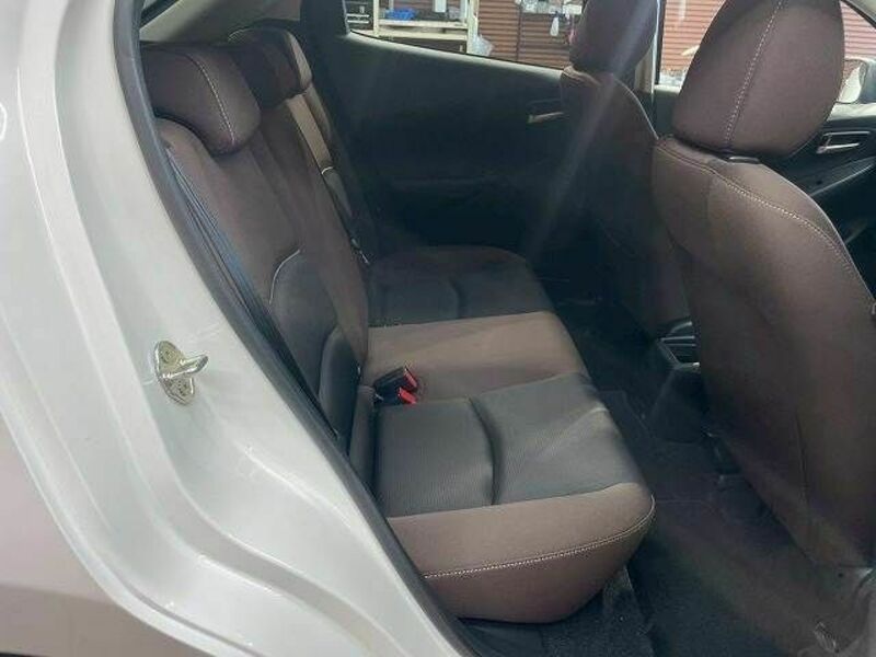 MAZDA2