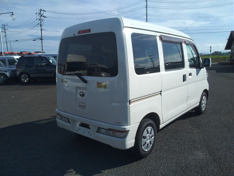 PIXIS VAN