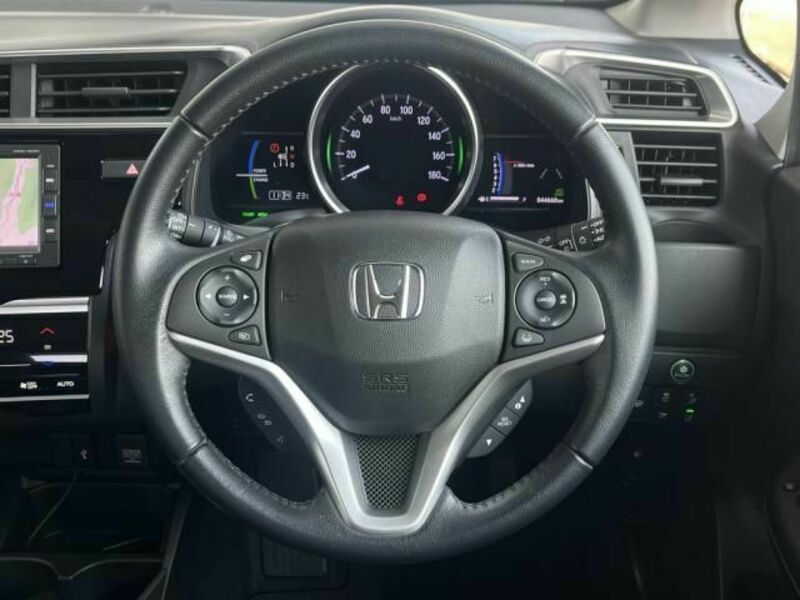 FIT HYBRID