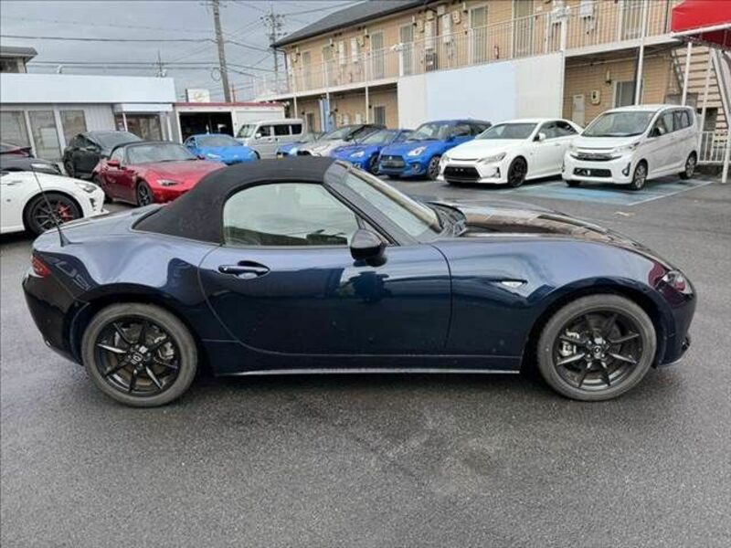 ROADSTER