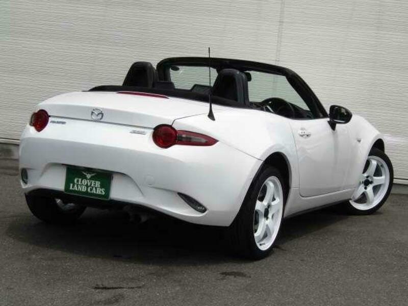 ROADSTER