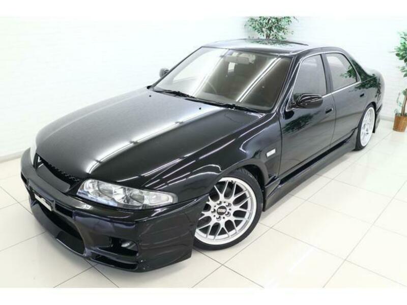 NISSAN SKYLINE