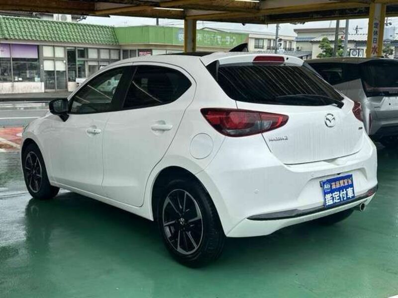 MAZDA2