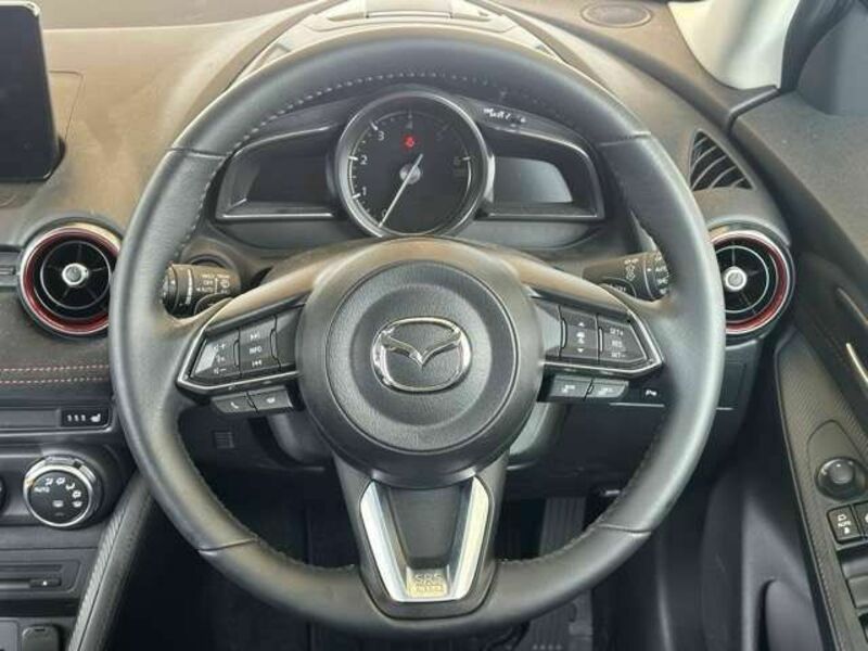 MAZDA2