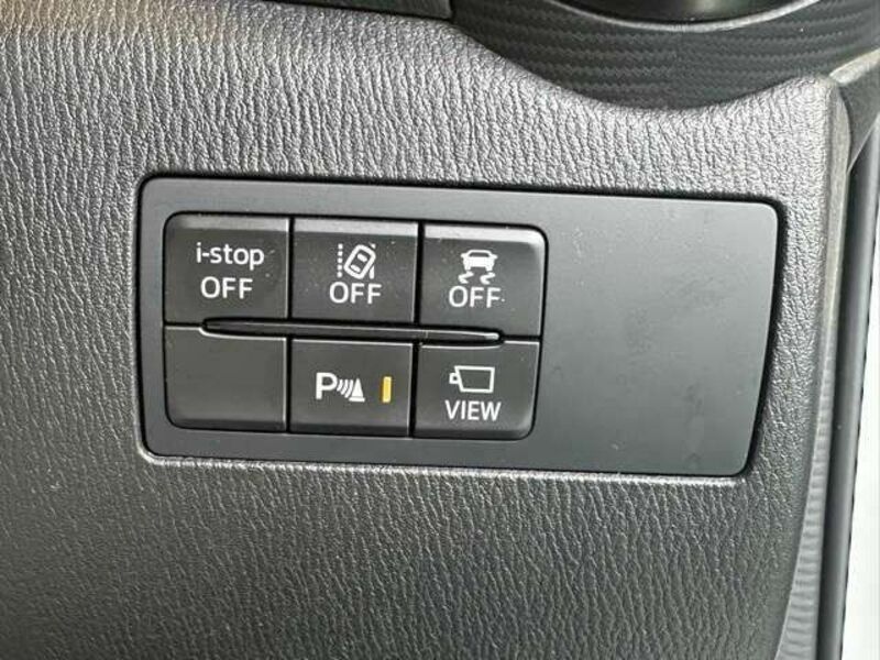 MAZDA2