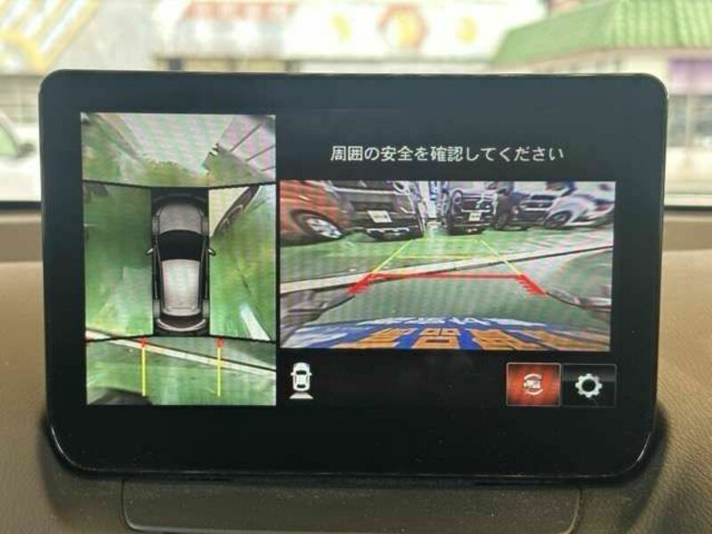 MAZDA2