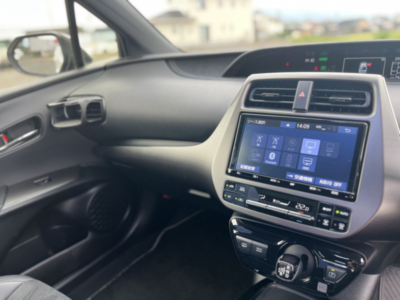 PRIUS PHV