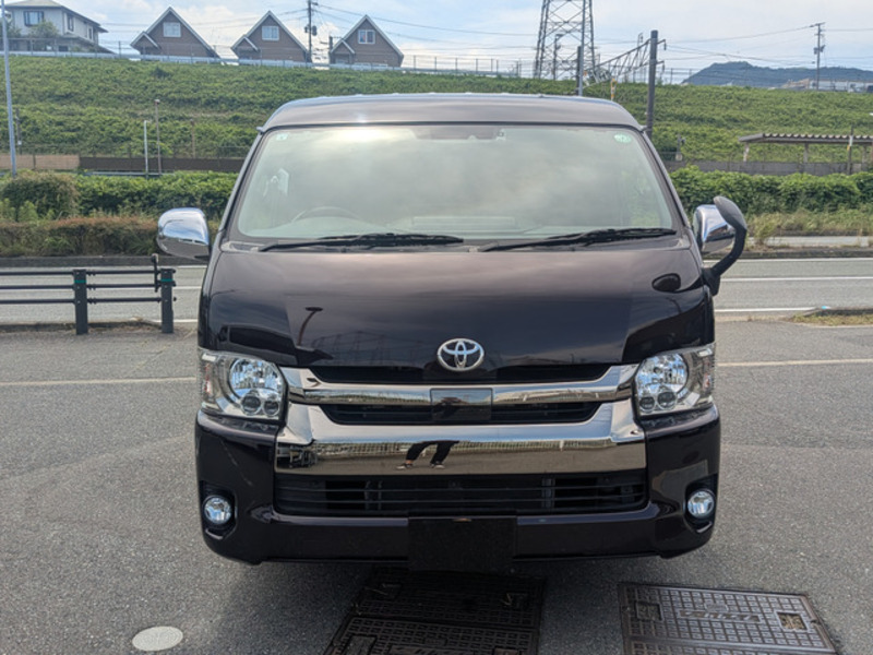HIACE VAN