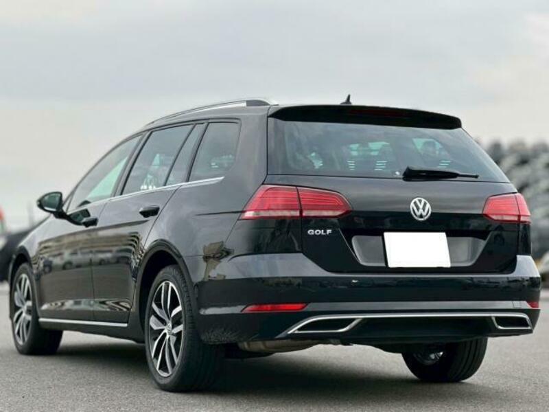 GOLF VARIANT