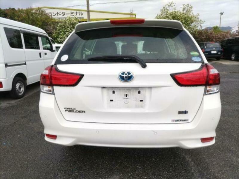 COROLLA FIELDER