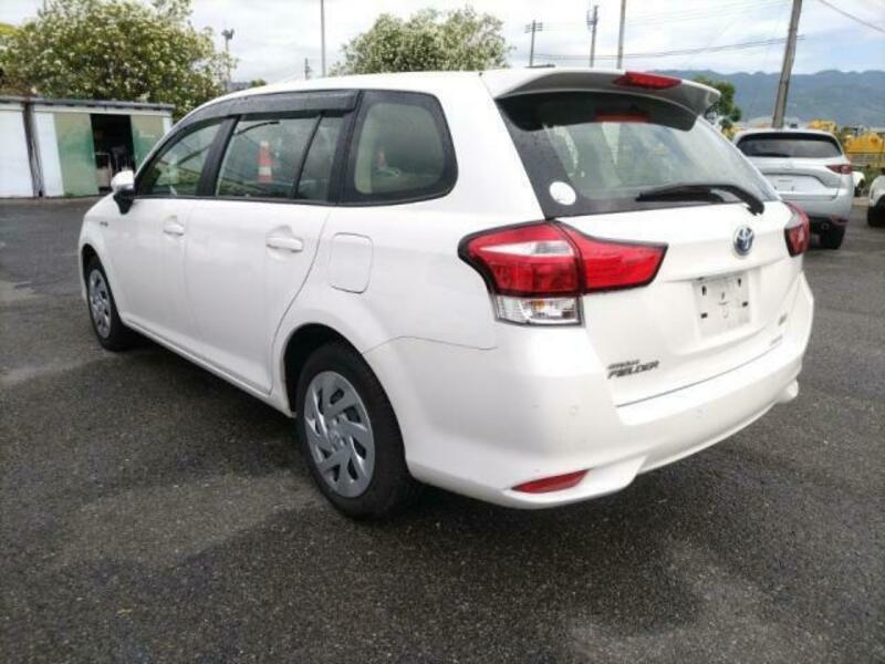 COROLLA FIELDER