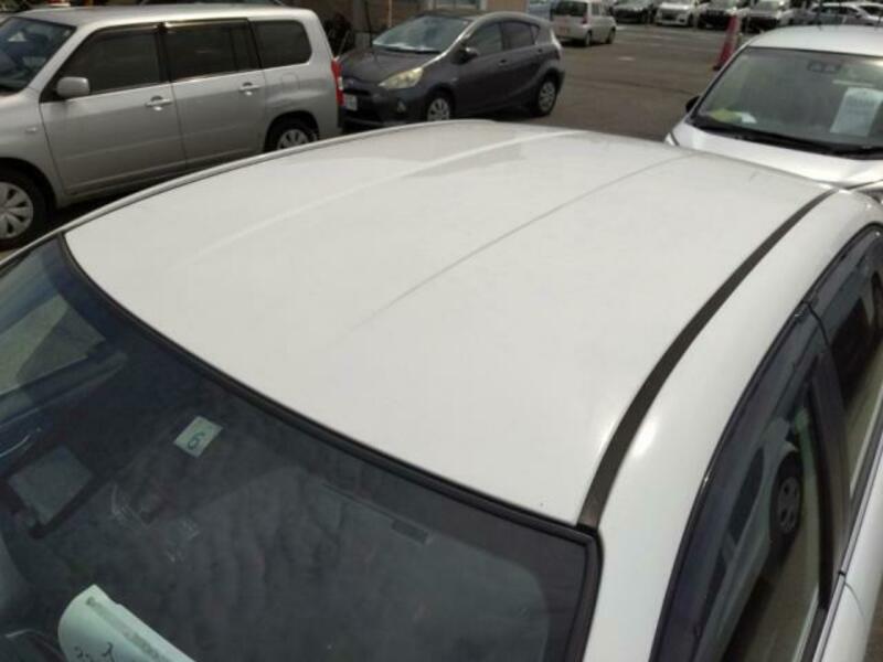 COROLLA AXIO