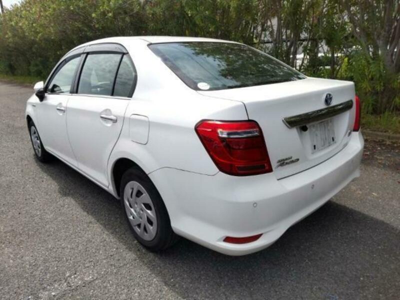 COROLLA AXIO