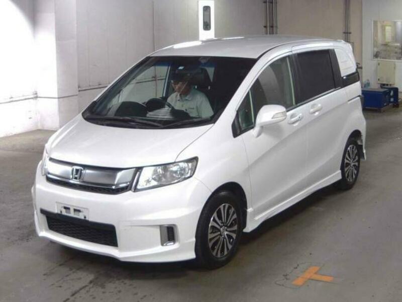 HONDA FREED SPIKE