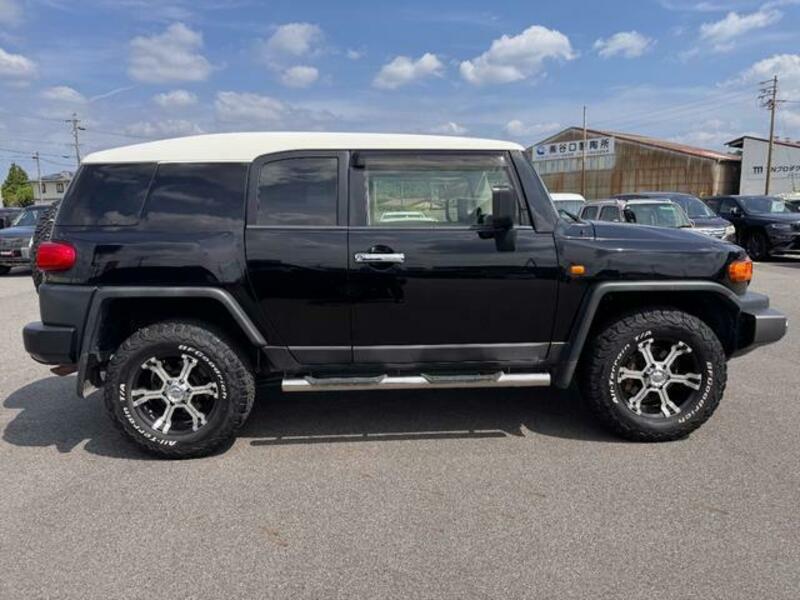FJ CRUISER