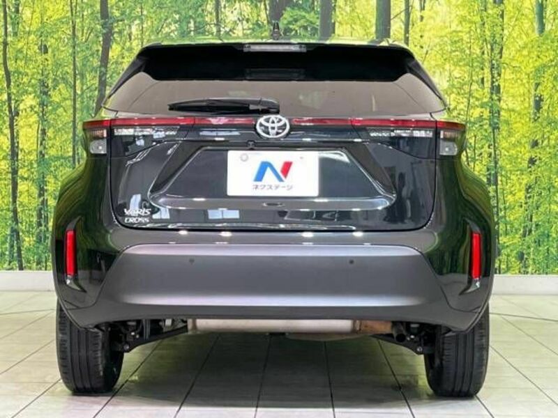 YARIS CROSS