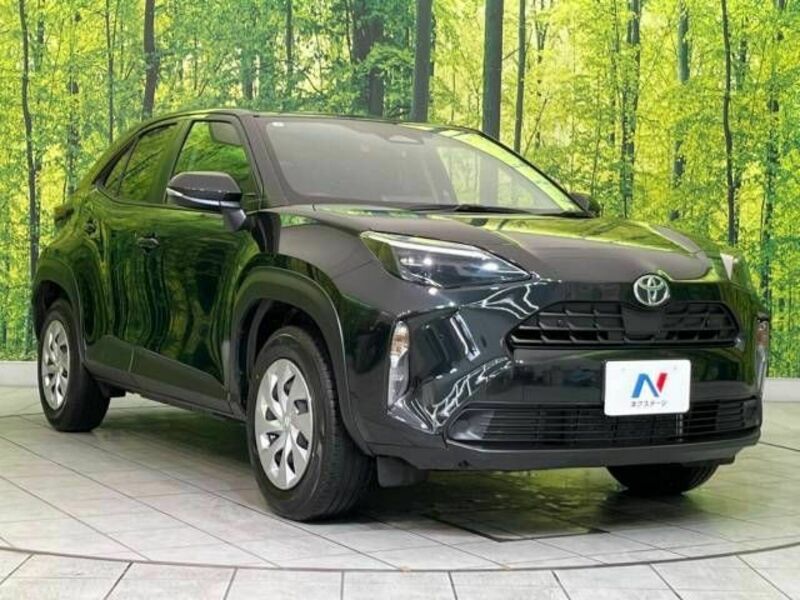 YARIS CROSS