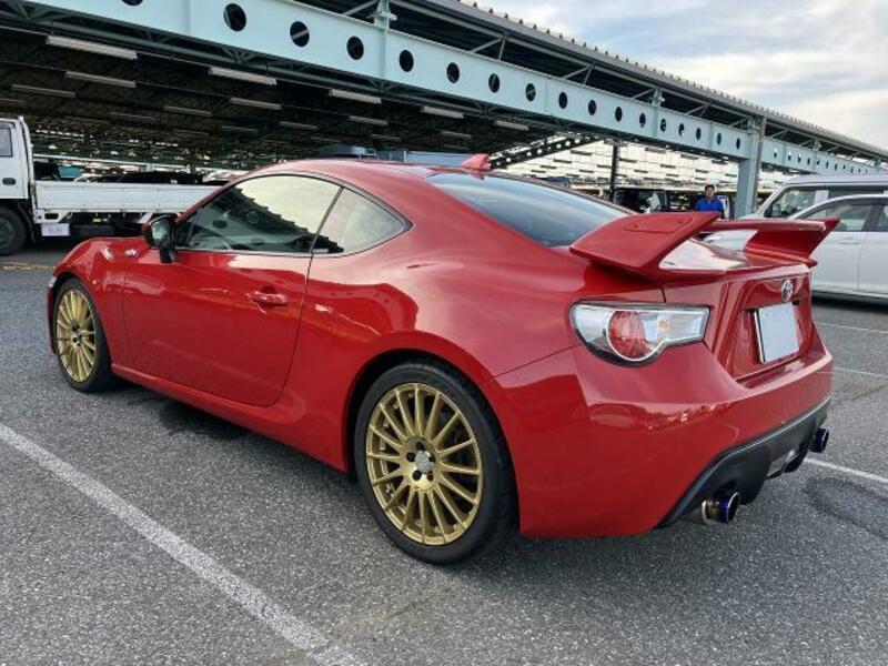 86