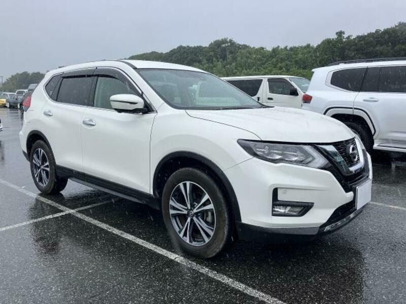X-TRAIL-0