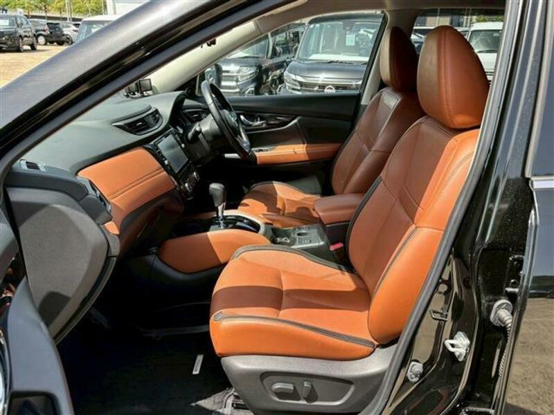 X-TRAIL