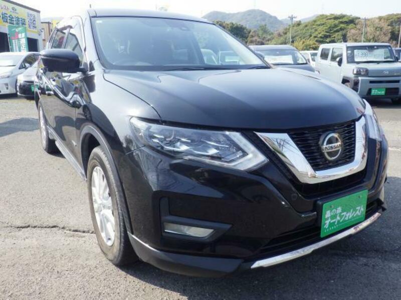 X-TRAIL