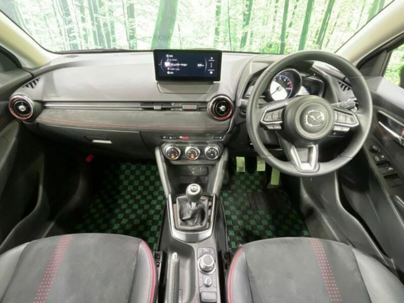 MAZDA2