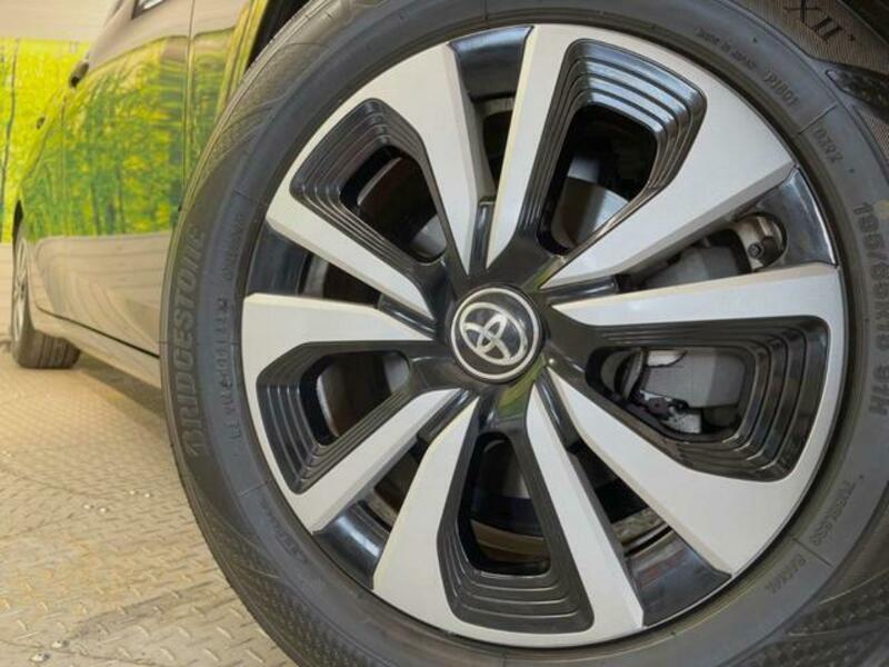 PRIUS PHV
