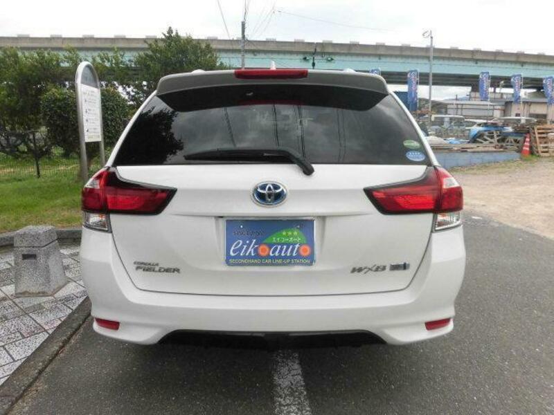 COROLLA FIELDER