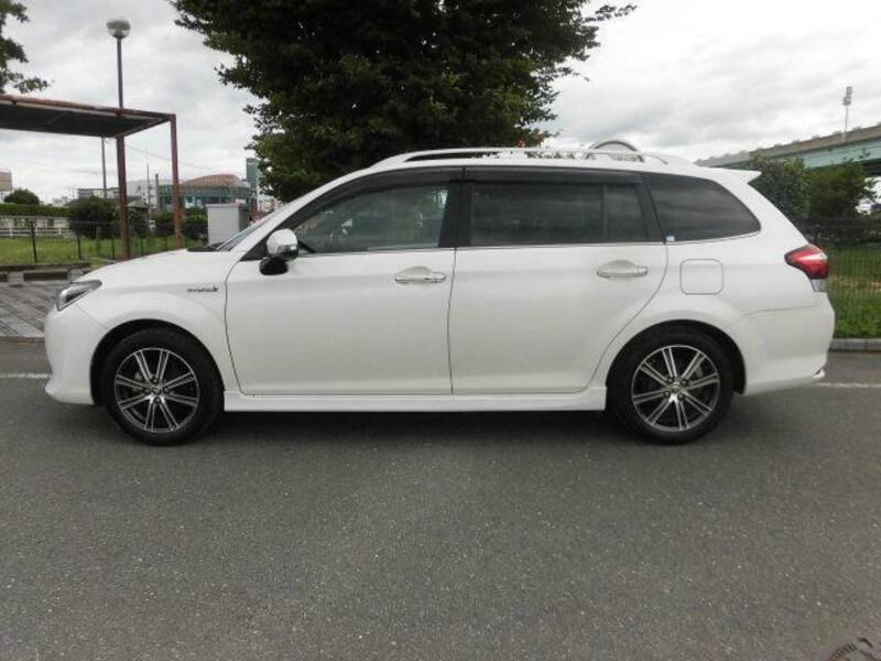 COROLLA FIELDER