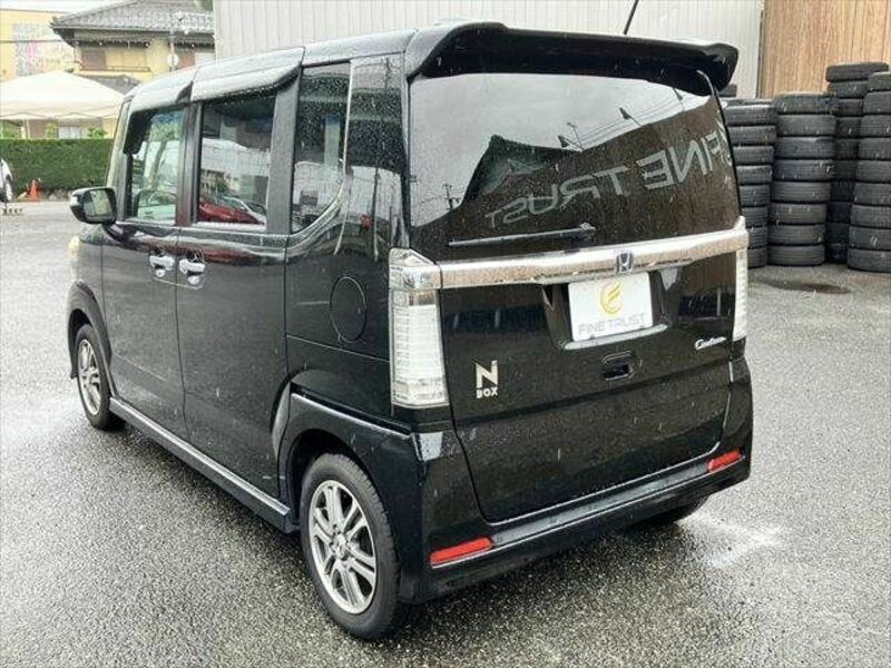N BOX CUSTOM
