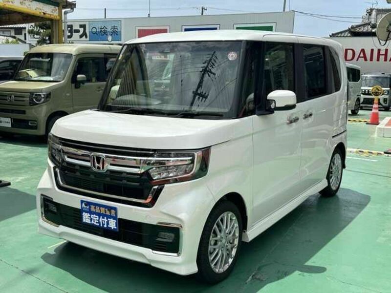N BOX CUSTOM