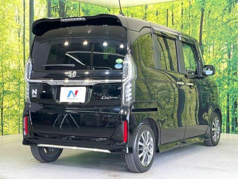 N BOX CUSTOM