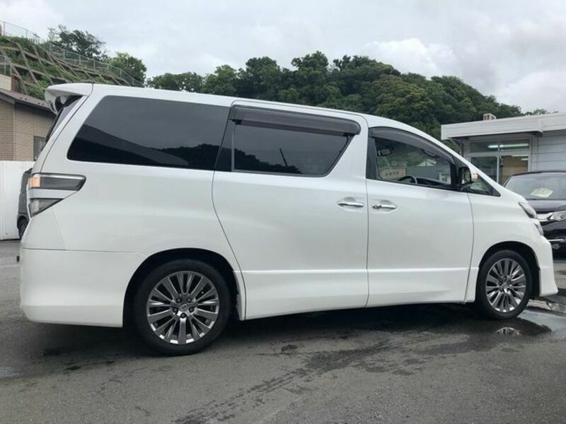 VELLFIRE