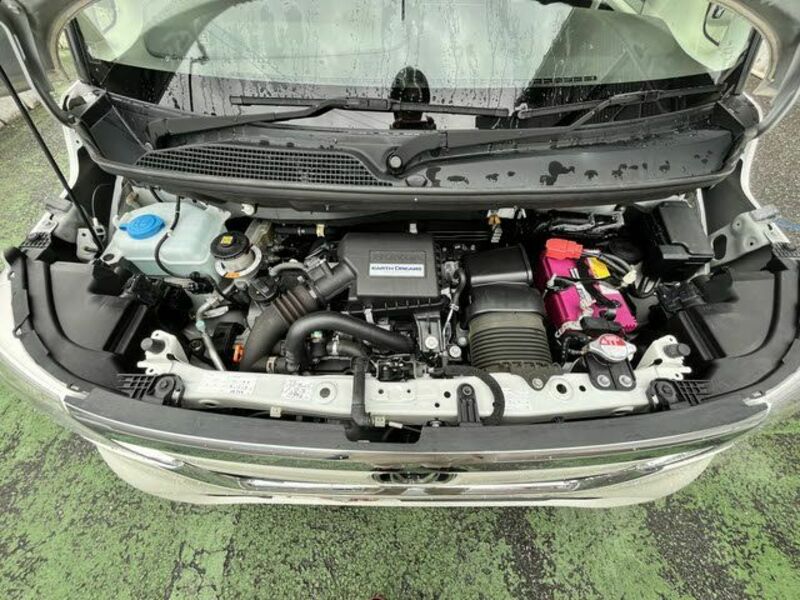 N BOX