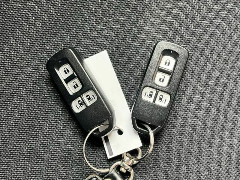 N BOX
