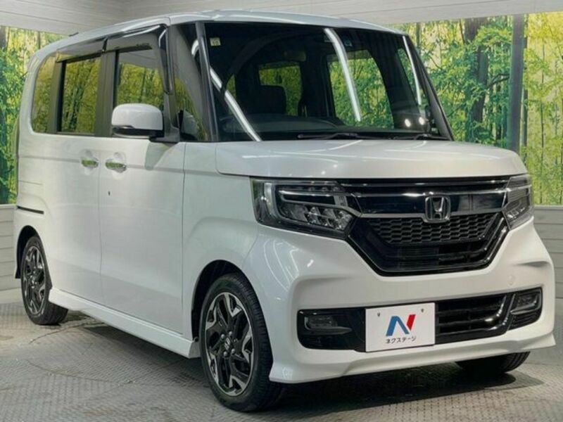 N BOX CUSTOM