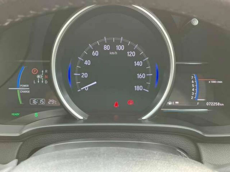 FIT HYBRID