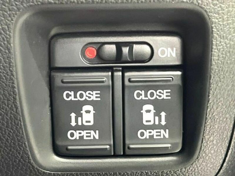 N BOX