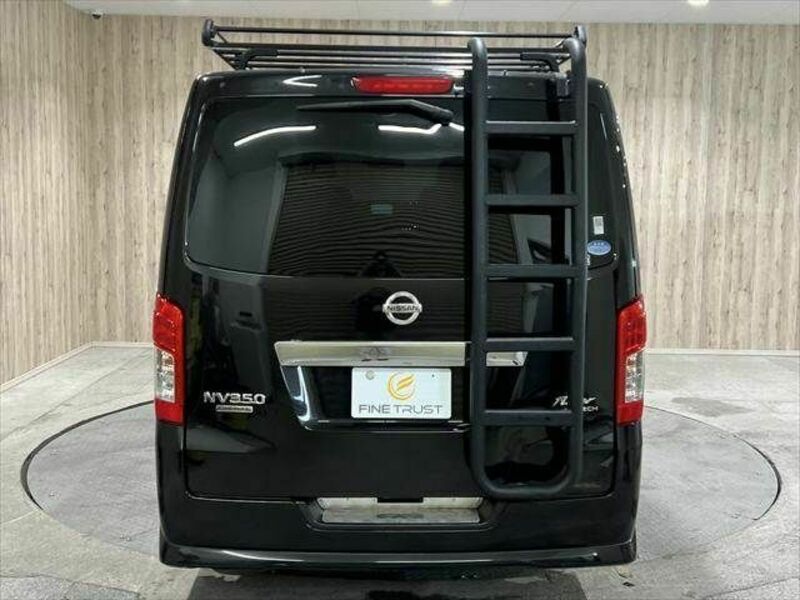 NV350 CARAVAN