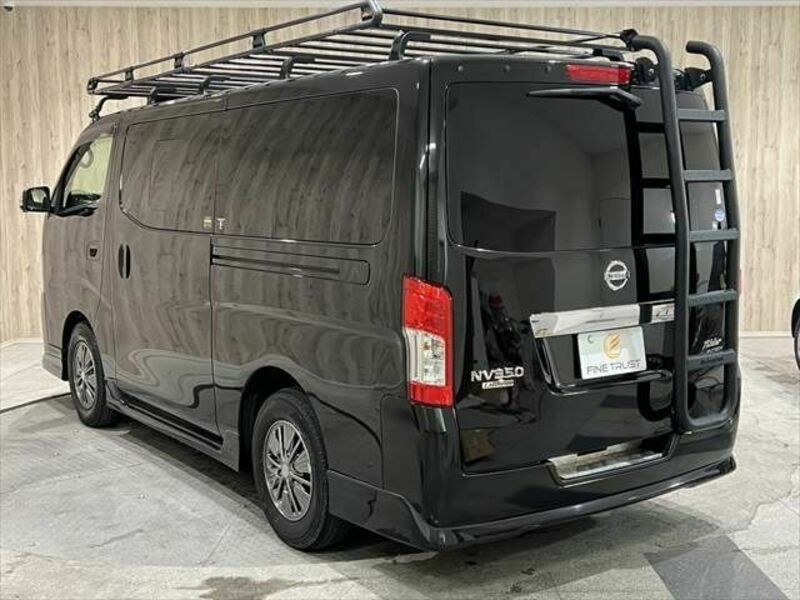 NV350 CARAVAN